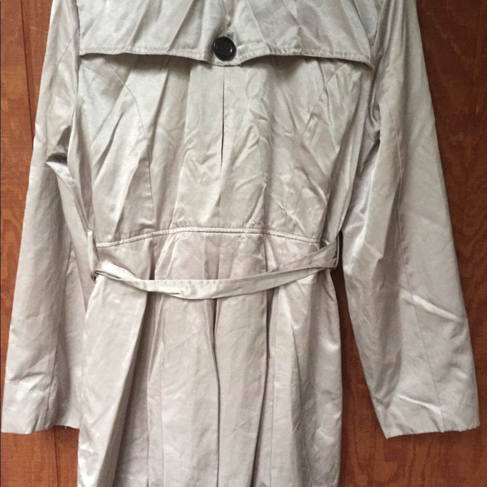 Dots Sliver Trench Coat